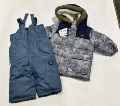OshKosh B'gosh Conjunto de babero y chaqueta azul 12M camuflaje nieve niños pequeños Foto 1 de 4