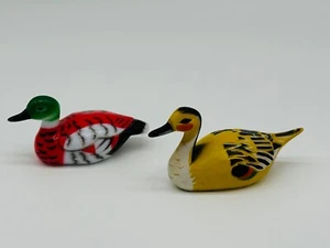 2 Vintage Hard Plastic Mallard Duck Novelty Pencil Sharpeners - Picture 1 of 6