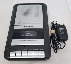 RadioShack 14-109 Portable Cassette Recorder/Player w/ AC Adapter & Tape Works - Picture 1 of 16