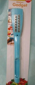 Kitchen Gadget Tool 5 in 1 Shredder Peeler Knife Fruit Corer Clean Fish - Picture 1 of 8