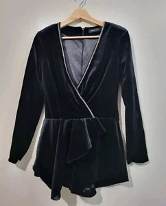 Peace & Love schwarzer Samt-Strampler Damengröße US 6 neu mit Etikett  - Bild 1 von 6