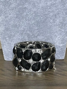 Black lucite Bead And clear crystal On Wide Silver Tone Hinge Bracelet - Picture 1 of 3