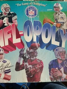 NEW VINTAGE1994 NFL-OPOLY FACTORY SEALED GAME NEW IN BOX - Picture 1 of 3