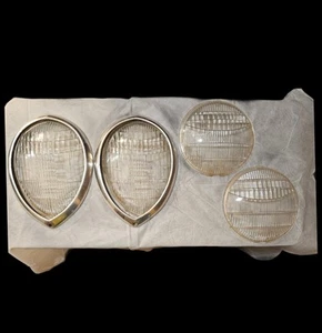 Vtg Ford Two teardrop headlight with chrome bezels& Two round headlight lenses - Bild 1 von 16