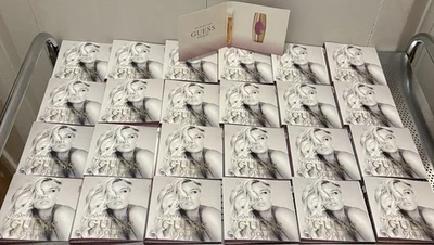 Lote de muestras de viaje mini eau de parfum de viaje de 0,05 OZ Guess Gold de 25 quilates NUEVO Foto 1 de 4