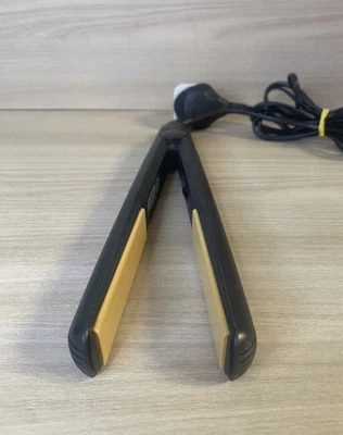 Piastra GHD usata pochissimo piastre in ottime condizioni - Image 1 of 4