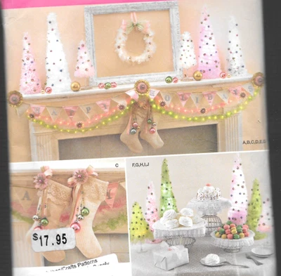 Christmas Décor Oven Mitt Placemat Tea Cozy Bag Tree Stocking Wreath Banner UCF - Image 1 of 3