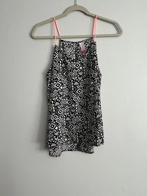 No Boundaries tank XL (Juniors) Black/white print - Image 1 of 3