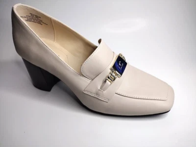 LIZ CLAIBORNE Comfort Classic Size 8.5 Cream Gold Buckle Mary Jane Shoes NEW - Image 1 of 4