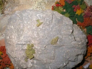 Woodland Scenics Cliff For N & HO Scale Model Layouts - Picture 1 of 4