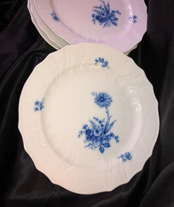 Hutschenreuther Dresden Blau Blue 4 Dinner Plates - Picture 1 of 2