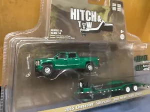 2015 Chevy Silverado con gancio di traino a collo d'oca e traino #14 luce verde 1/64 verde - Foto 1 di 3