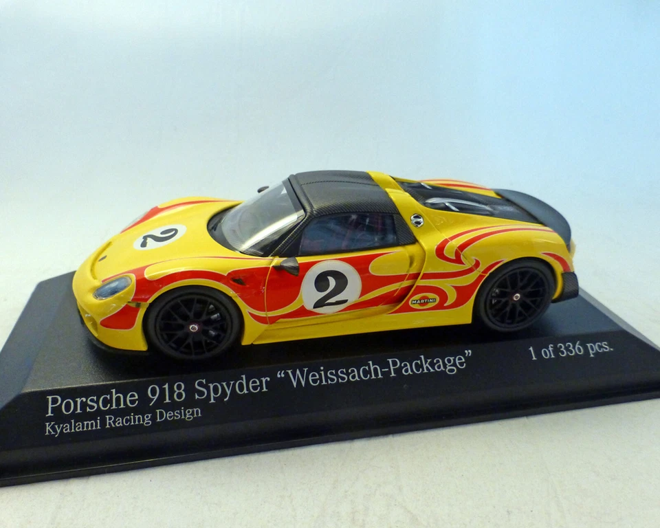 Porsche 918 Spyder 2015, " Weissach-Package " Giallo, MINICHAMPS 1:43 - Immagine 1 di 1
