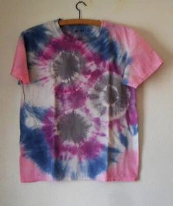 GILDAN Tie & Dye TEE SHIRT 100% Cotton, Blue Pink Purple White, Size Large Youth - Picture 1 of 11