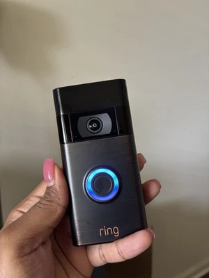 Ring Doorbell with Video and Live Two-Way Talk, Motion Detection w/ Door Mount Foto 1 de 4