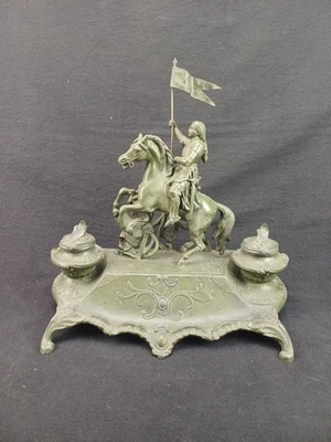 Magnifique encrier statue Jeanne D'Arc à cheval porte plumes couleur bronze 1900 - Photo 1/4