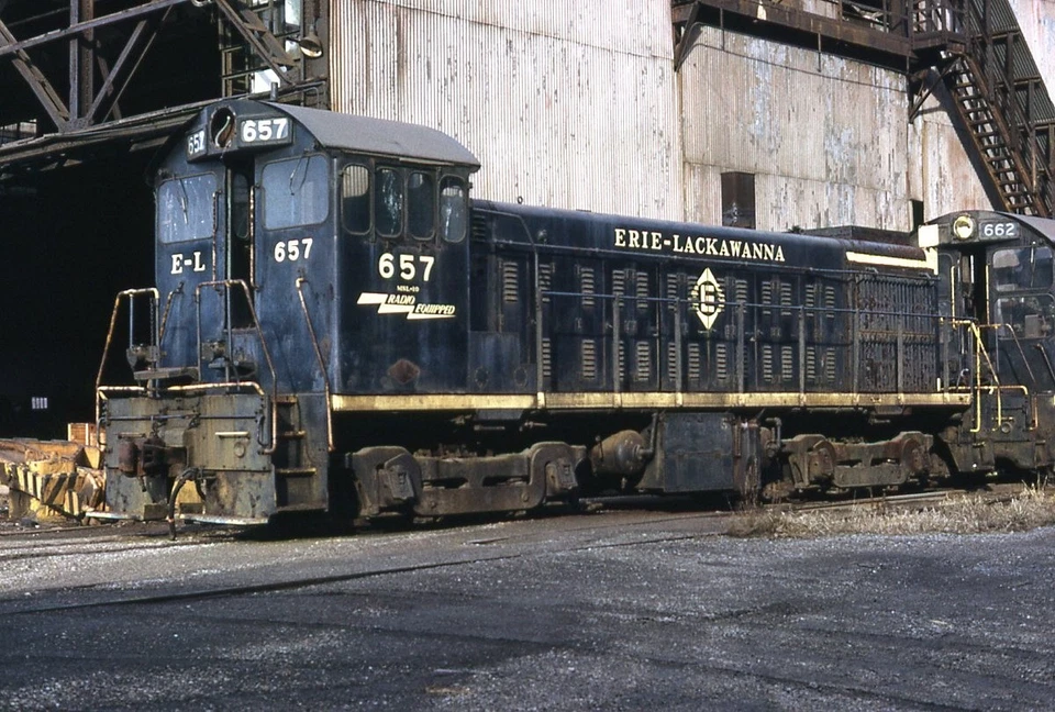 ERIE LACKAWANNA RAILROAD LIMA1000 #657 ORIGINAL DIAPOSITIVA KODACHROME Foto 1 de 1