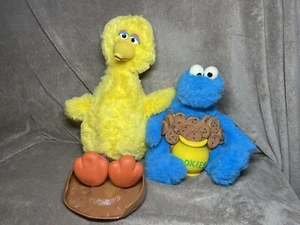 Vintage Big Bird With Nest And Cookie Monster Ideal Storytime Plush - Picture 1 of 12