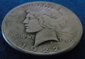1922-S 1922 S 1922S Peace Dollar $1 90% Silver US Mint Coin Bullion - Picture 1 of 7