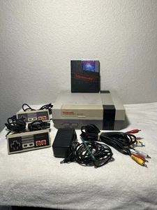 Pacchetto console Nintendo System NES-001 originale, Mario/Duck Hunt 2 controller B - Foto 1 di 21