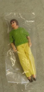 1970's Tonka Winnebago Camper People Figure Mom/Female Yellow Pants Green Shirt - Picture 1 of 2