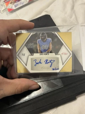 2023 SAGE Low Series - Autógrafos Zack Kuntz #A-ZK Gold /100 (AU, RC) - Imagem 1 de 2