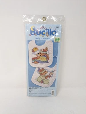 Bucilla Baby Collection TEPEE BEARS Stamped Cross Stitch BIB 一对 41624 全新 — 第 1/4 张图片