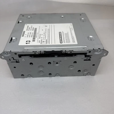 Unidad principal receptor de CD de radio Infiniti Q50 2014-2018 Bose Foto 1 de 4