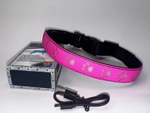 Collar LED para Mascotas Perros Grande Rosa Estampado de Pata 15 Modos de Luz USB Recargable Nuevo en Caja - Imagen 1 de 12