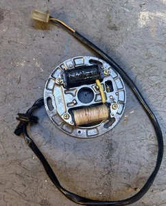 suzuki 2000 ignition stator DR 80 - Picture 1 of 6