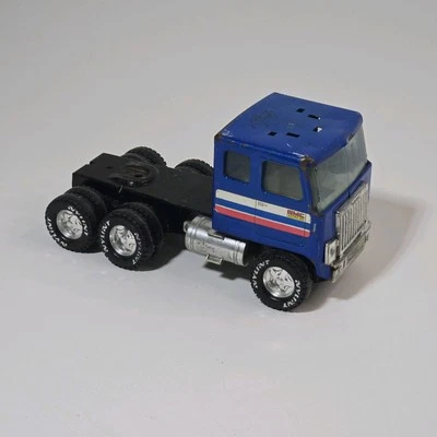 Nylint GMC Cab Over Astro Tractor Trailer 18 Wheeler "The Rig" Semi Truck - Image 1 of 4