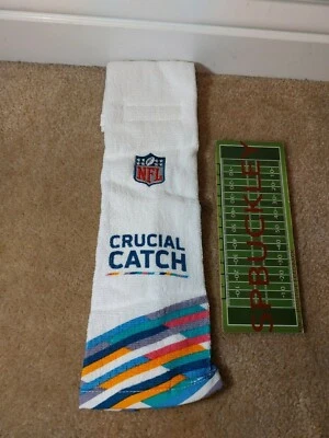 TOALLA DE FÚTBOL AMERICANO CRUCIAL EMITIDA POR LA NFL, NUEVA, NOROESTE Foto 1 de 4