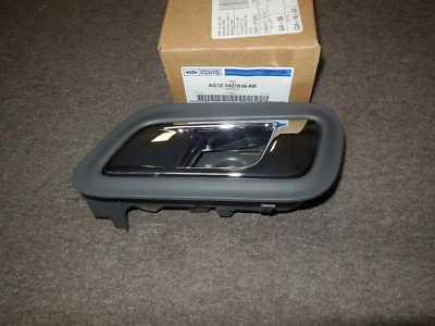 Новая оригинальная внутренняя дверная ручка LH AG1Z-5421819-AB Dk Gre для Ford Taurus 2010–2012 годов выпуска - Изображение 1 из 2