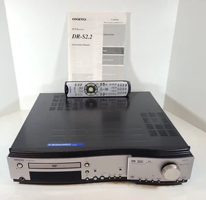 Receptor de DVD envolvente Onkyo DR-S2.2 con reproductor de CD/DVD con control remoto y manual - Imagen 1 de 12