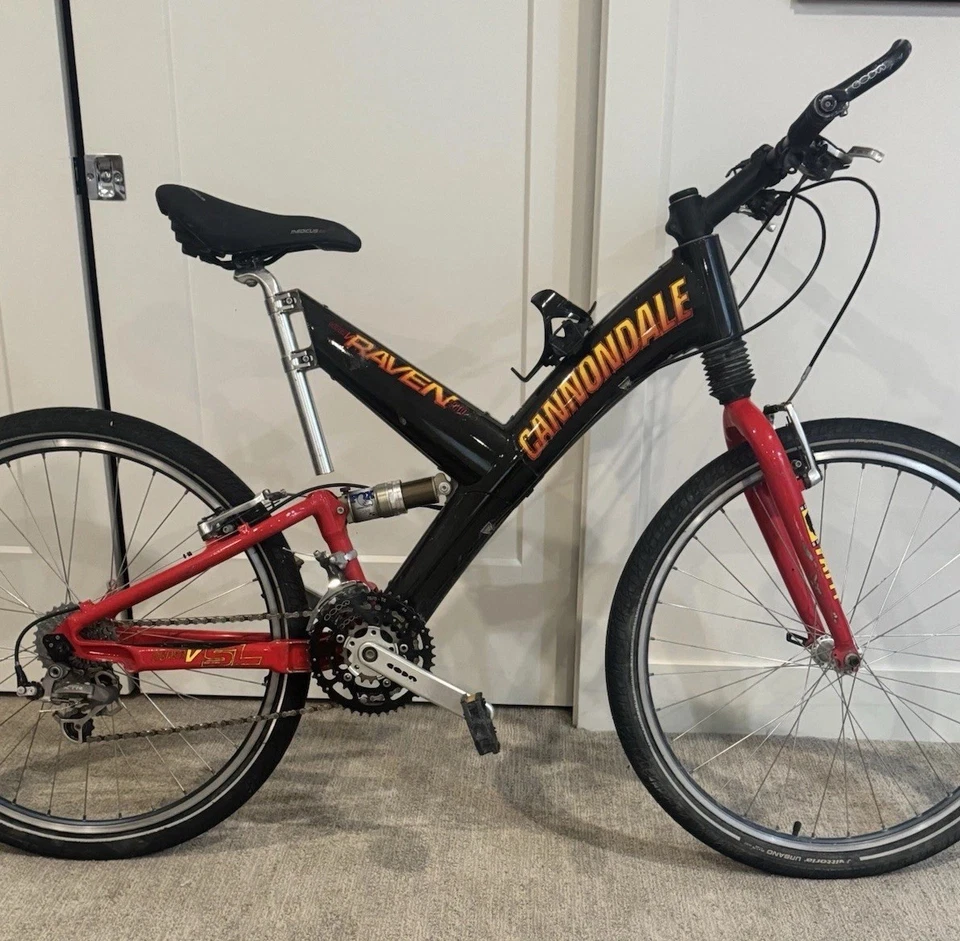 RARE!! CARBON FIBER CANNONDALE Super VRaven 2000. LOCAL PICK UP CHICAGO IL - Image 1 of 4