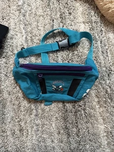 Vintage Starter Charlotte Hornets Basketball Bauchtasche - Bild 1 von 6