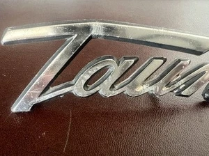 Red Ford Taunus Car Emblem Badge Original - Picture 1 of 8