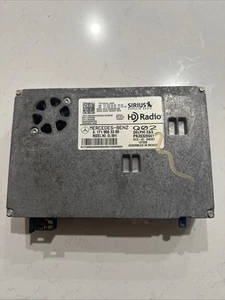2009-2013 MERCEDES BENZ SIRIUS SATELLITE RADIO RECEIVER MODULE OEM A1719063300 - Picture 1 of 3