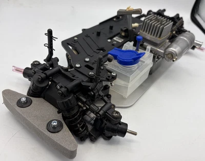 For parts Tamiya TG10 chassis with engine and servomotors - Image 1 of 4