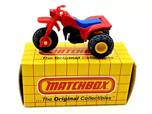 Matchbox 1983 MB23 Honda ATC 250R 3 ruote ATV rosso come nuovo in scatola da collezione - Foto 1 di 10