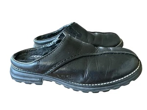 UGGS Classic Womens 6 Black Leather Clogs Shoes - Picture 1 of 8