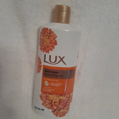 LUX SWEET DAHLIA Long Lasting Opulent Fragrance  BODY WASH 20.3 Oz - Image 1 of 3