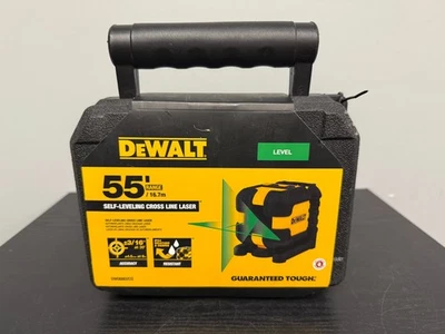 Nivel láser de línea cruzada autonivelante verde DEWALT 55 pies con baterías y estuche Foto 1 de 2