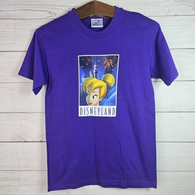Графическая рубашка с коротким рукавом Disneyland Resort Y2K Tinker Bell размер Small фиолетовый - Изображение 1 из 4