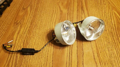 Chevrolet Tahoe Suburban Z71 Fog Lights LED Bulbs No Mounts 2001-2006 - Image 1 of 4