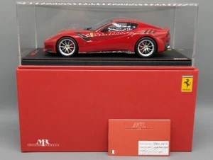 Maquetas de coches 1:18 MR Collection Ferrari F12 tdf placa de cuero vitrina Ltd 27/99 embalaje original - Imagen 1 de 20