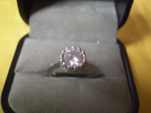 10K White Gold Ladies Moissanite Solitaire Ring       2.1 grams - Picture 1 of 4