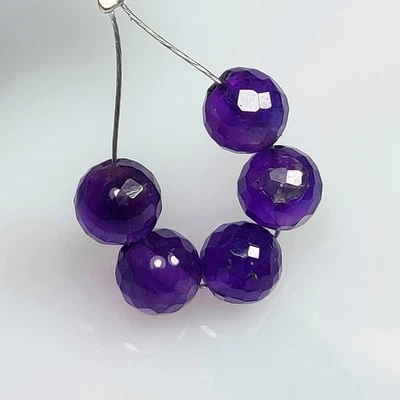 Cuentas de briolette redondas de amatista africana natural de 13,56 quilates - 7598 Foto 1 de 2