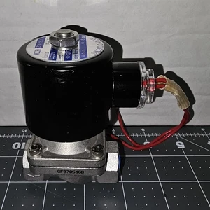 NPT 1/2" 12V DC Stainless Steel Solenoid Valve SS Viton 12VDC - Picture 1 of 4