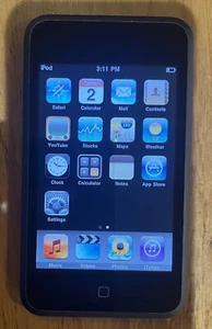 Apple iPod Touch 1st Generation 8GB Silver-back. A1213. Lock button doesn't work - Picture 1 of 6